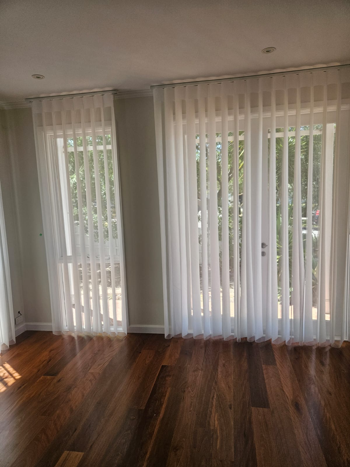 Veri Shades for Modern Home