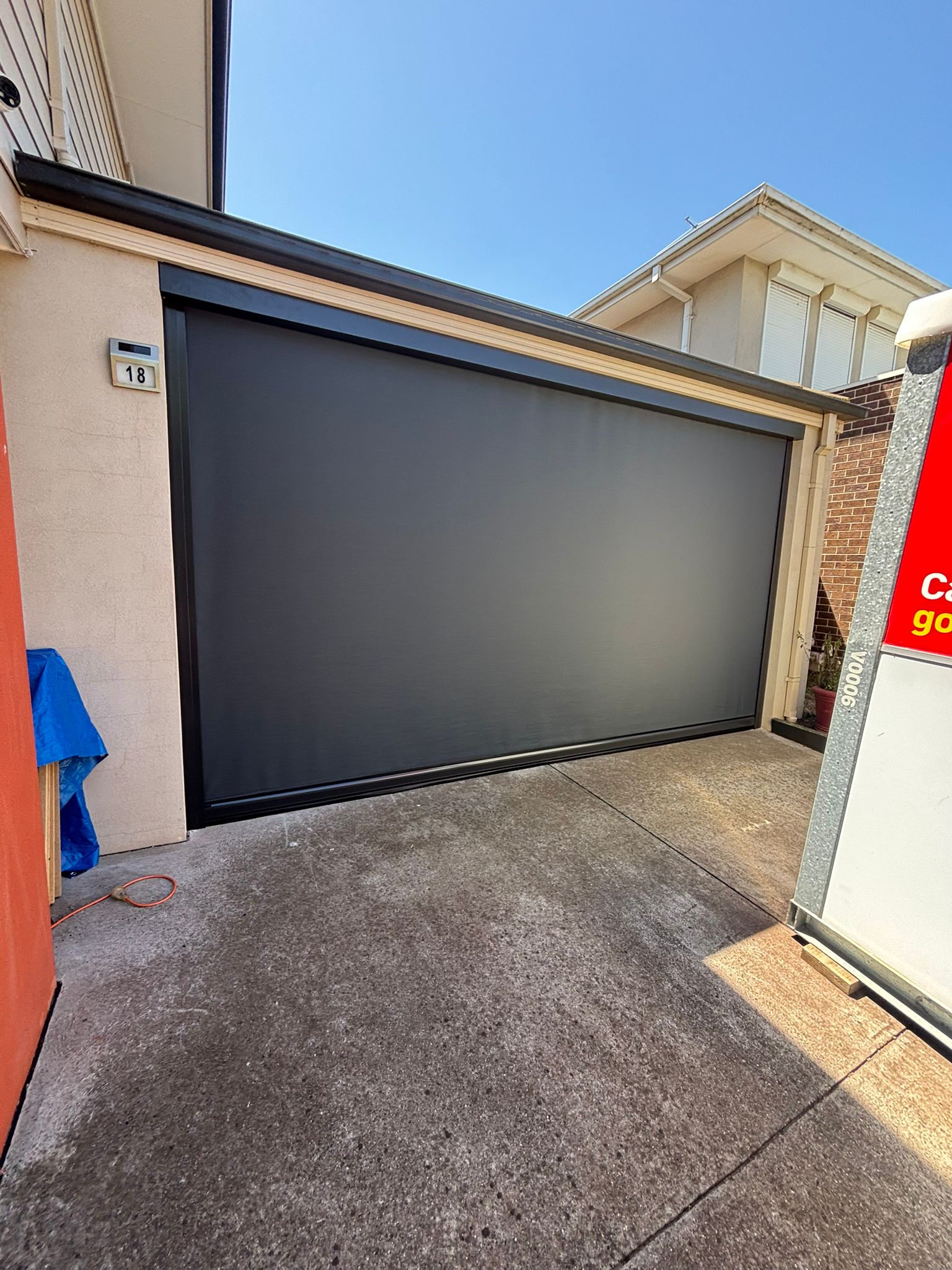 Outdoor window blinds